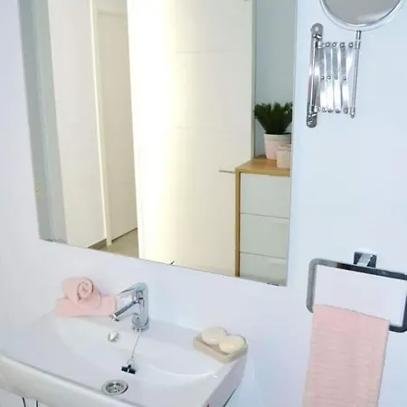 Apartment Chic With Garage San Cristobal *